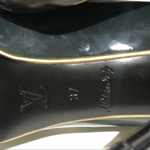 Authentic Louis Vuitton Pin Up Style Round Toe with Bow Pumps Heels Rare - Picture 16 of 17